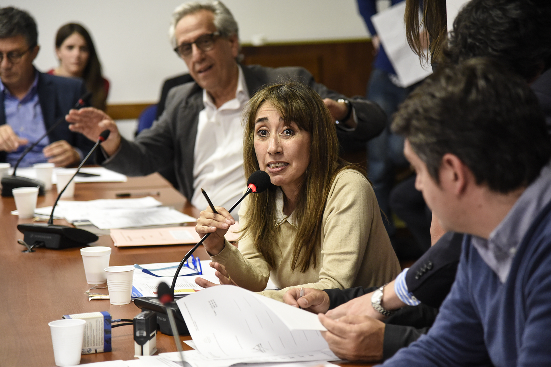 Galeria de imagenes de la noticia APRUEBAN MODIFICACIONES A LA LEY DE ELECTRODEPENDIENTES